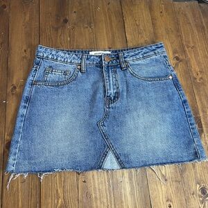 91 Reworked relaxed mini skirt US size 4 mid wash jean skirt frayed hem